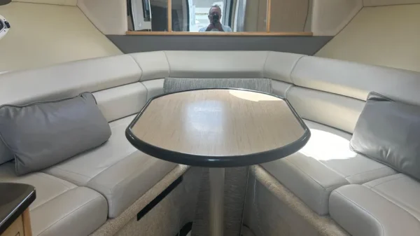 Monterey 295 Sport Yacht - Image 12