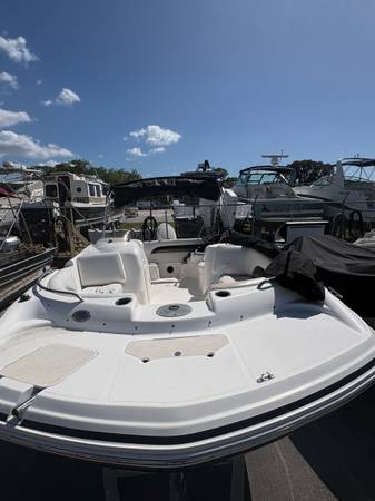 2013 Hurricane Sundeck Sport 188 - Image 2