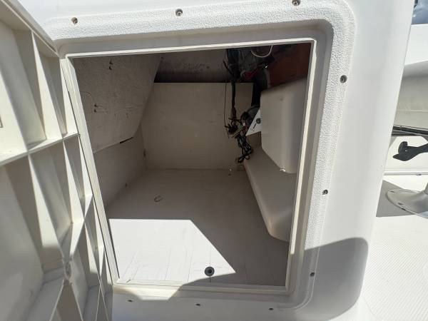 2013 Hurricane Sundeck Sport 188 - Image 7
