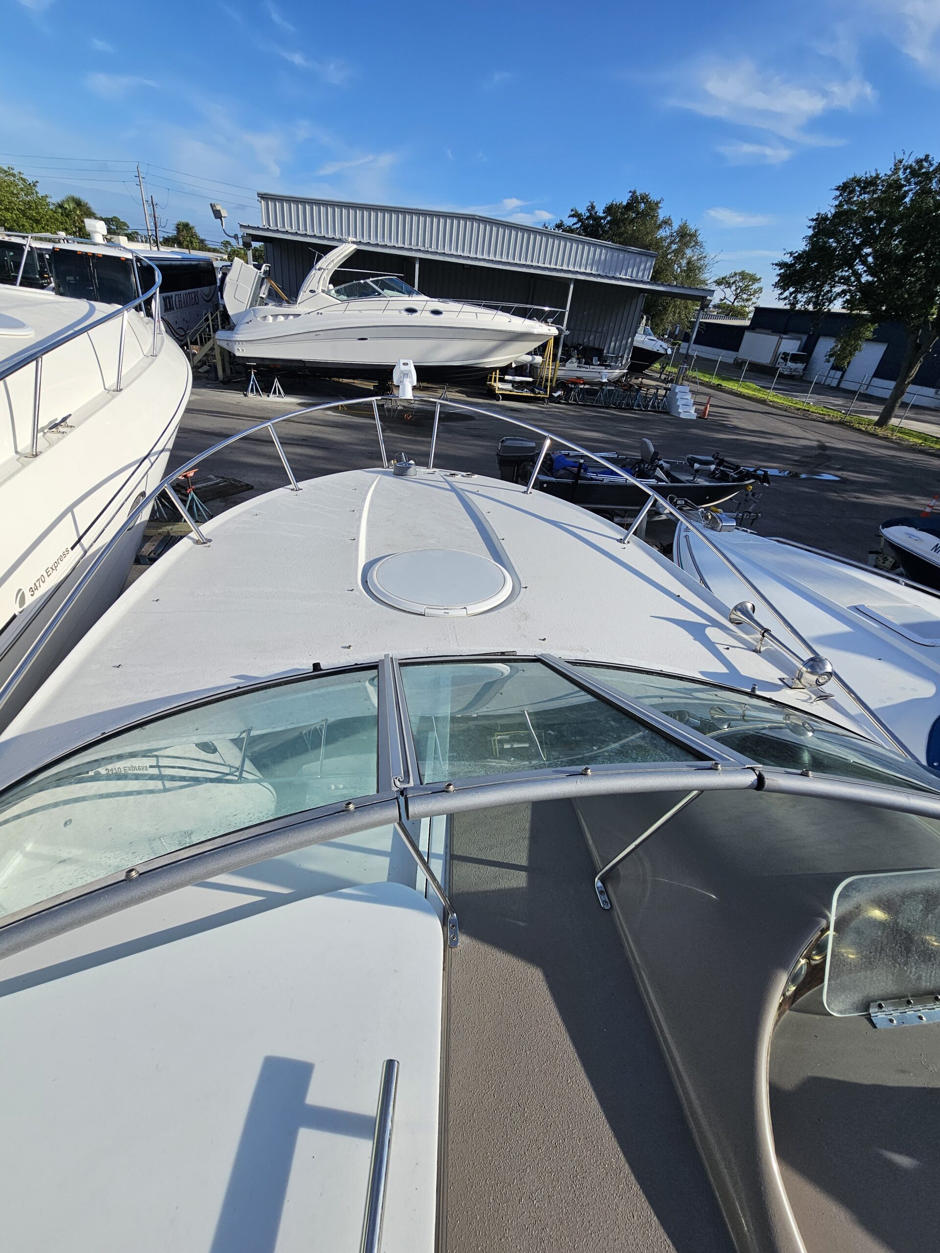 2002 Four Winns 268 Vista - Image 3