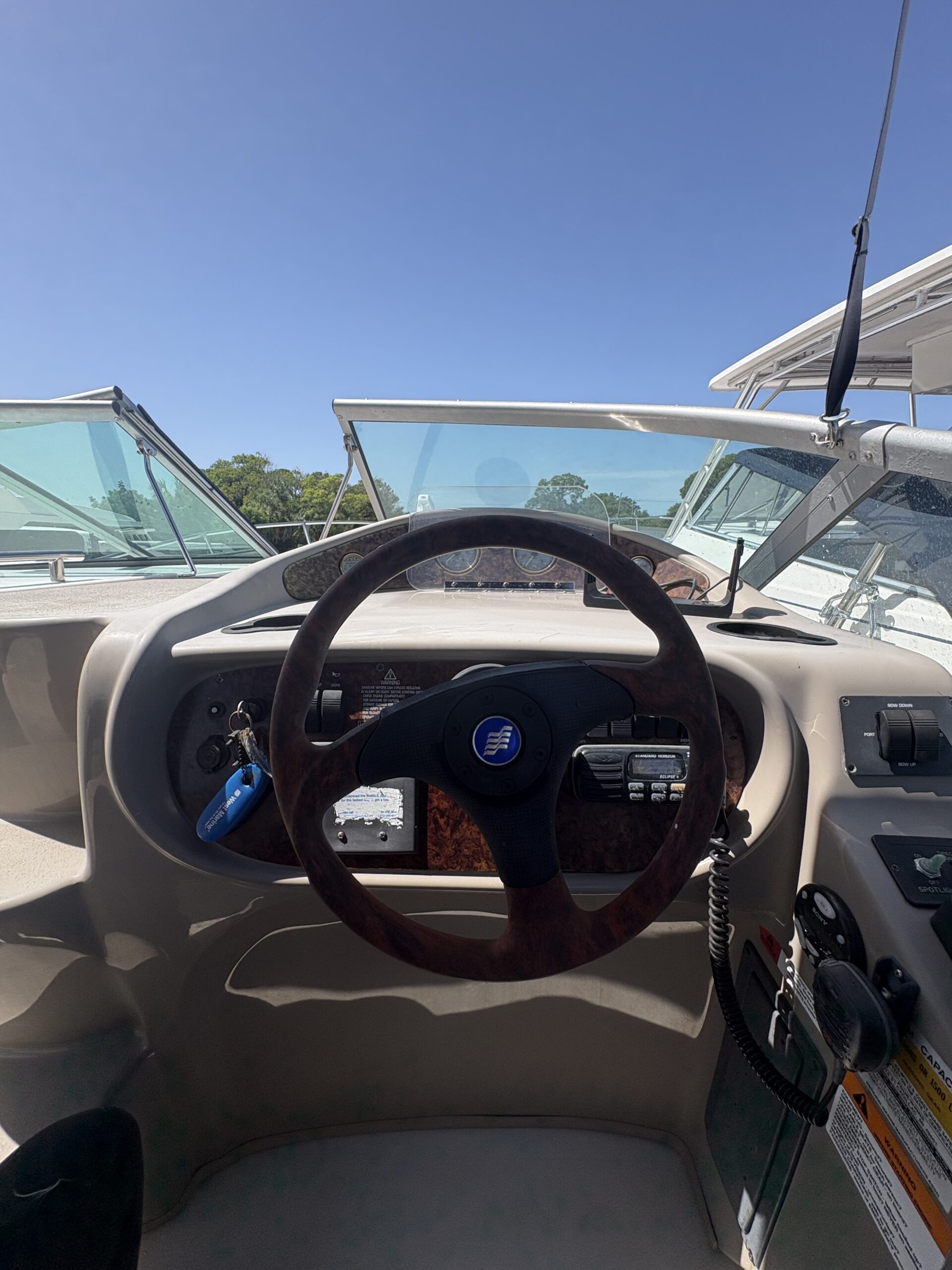 2002 Four Winns 268 Vista - Image 9