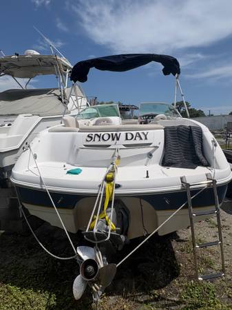 Chaparral SSi 230 - Image 3