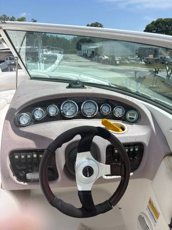 Chaparral SSi 230 - Image 5